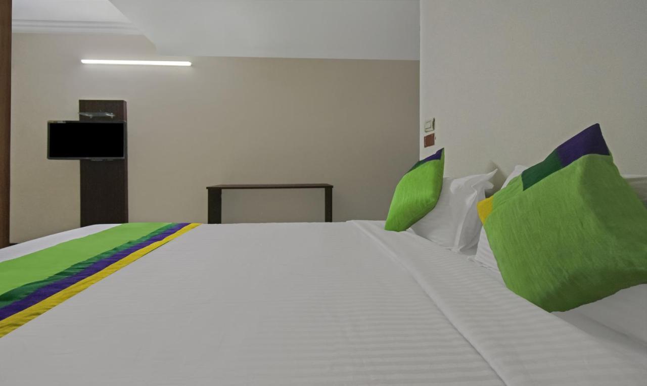 Готель Treebo Samhaar Residency Thoraipakkam Ченнаї Екстер'єр фото